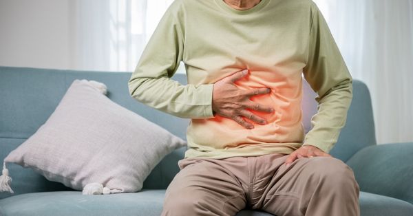 Bloating-in-Seniors-Causes-Remedies-and-Prevention-Homage